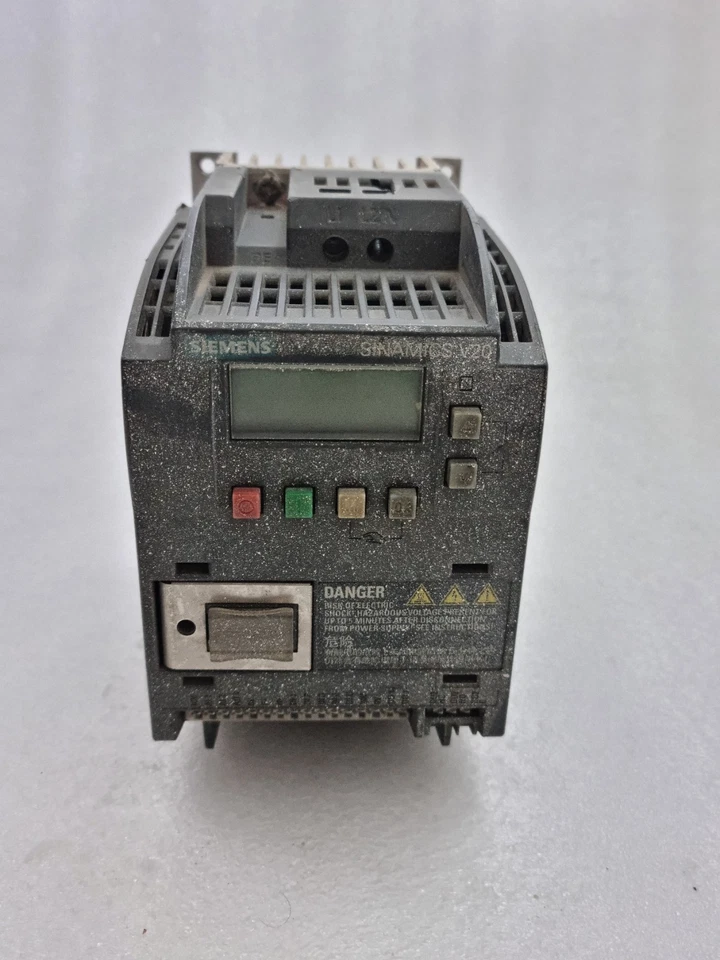 Siemens Sinamics V20 6SL3210-5BB13-7UV0 0.5Hp (Cosmetic Damaged)